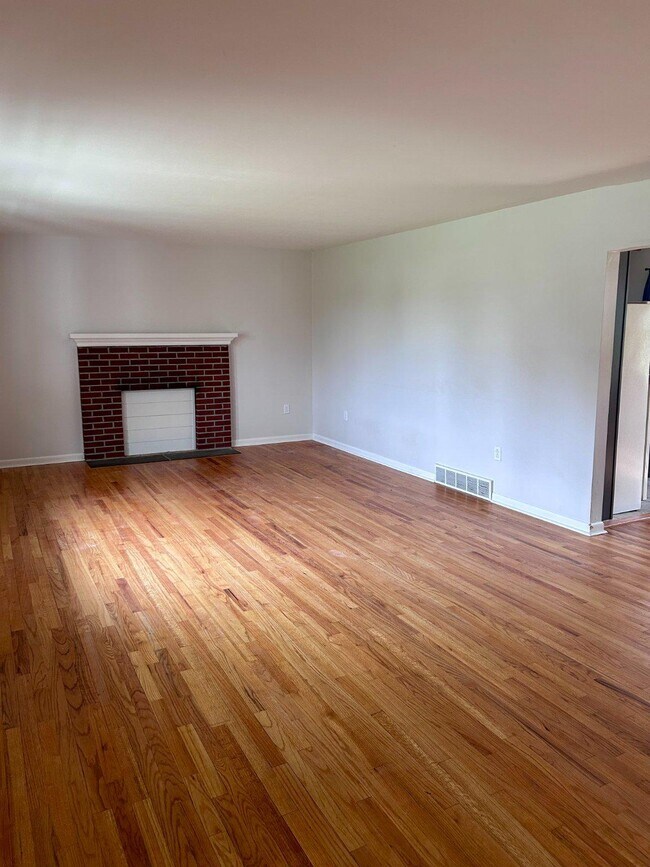 Foto del edificio - 2572 Forge Rd
