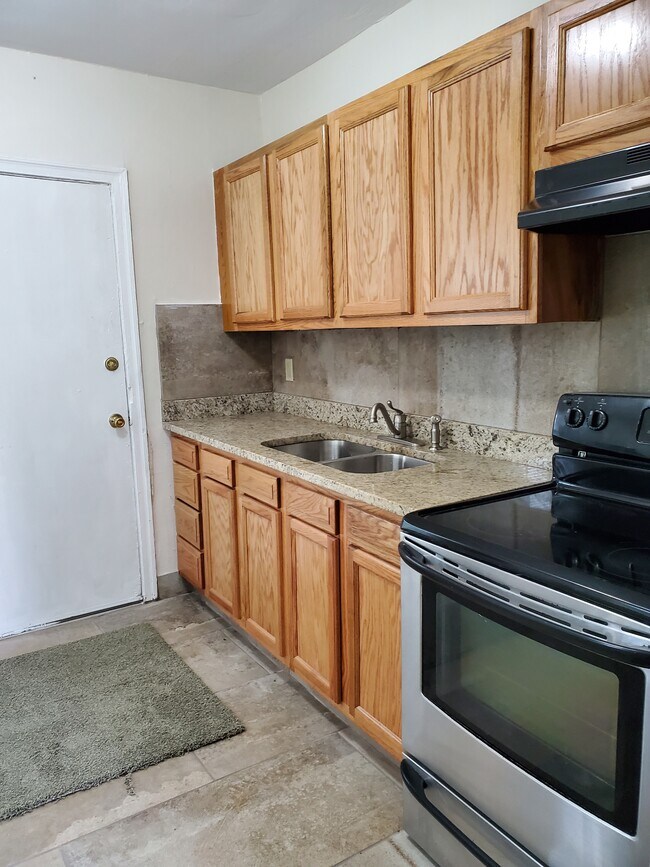 Foto del edificio - 1739 Dairy St