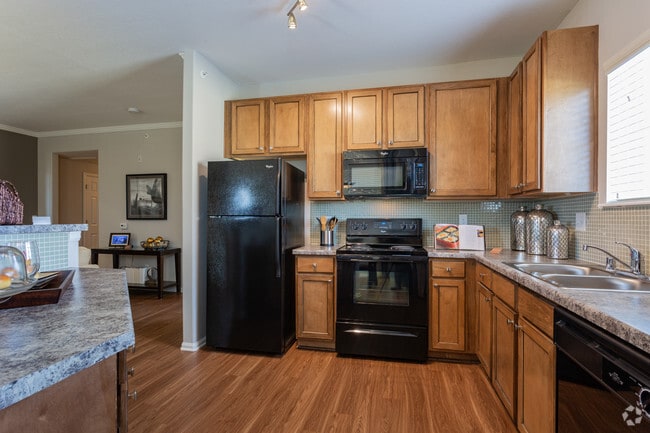 2BR, 2BA - 1129 SF - Mesa Ridge