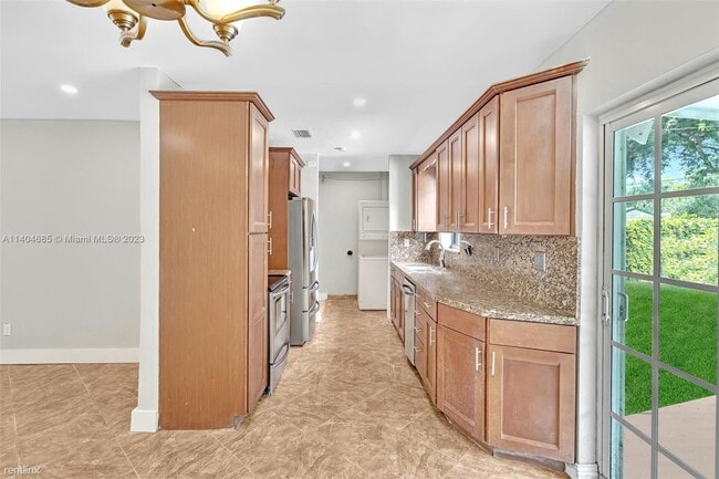 Building Photo - 4 br, 3 bath House - 7001 Coolidge St