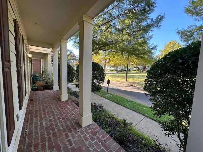 Building Photo - Desirable Cordova Neighborhood with Old To...