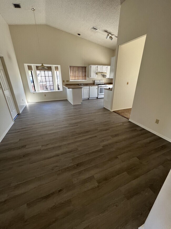 Foto del edificio - 2741 W Kewanee St