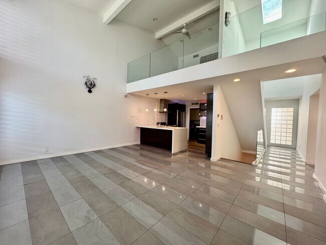 Foto del edificio - 10633 Holman Ave