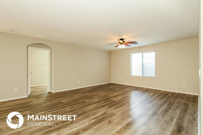 Foto del edificio - 7285 W Glenn Dr