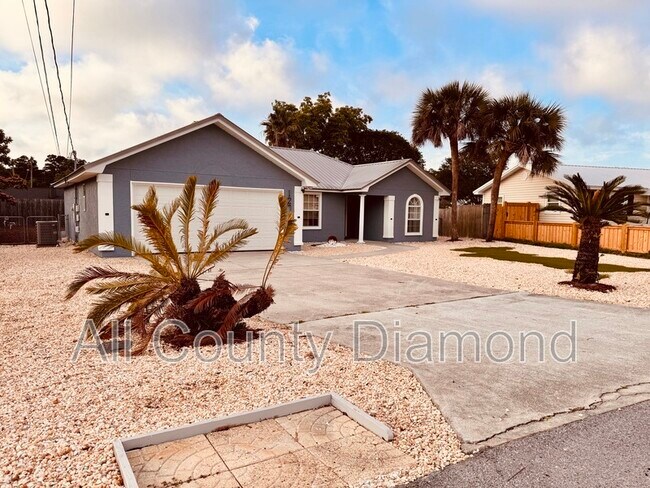 Building Photo - 127 Heather Dr