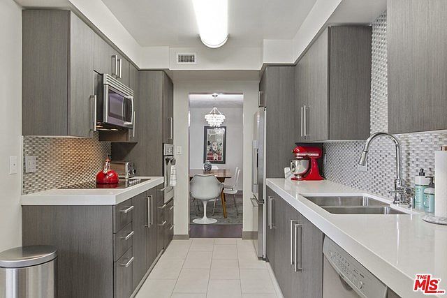 Foto del edificio - 11657 Chenault St