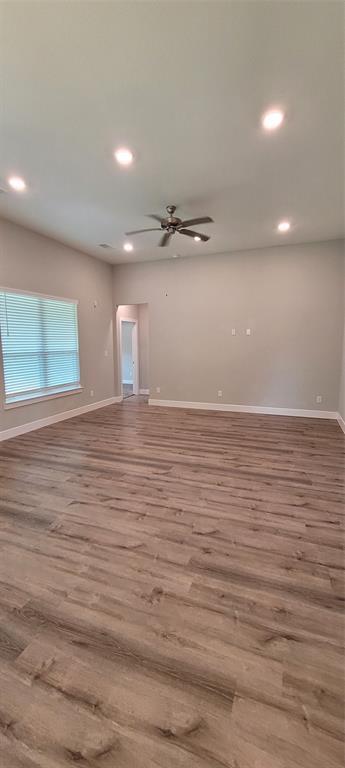 Building Photo - 13099 Clear View Dr