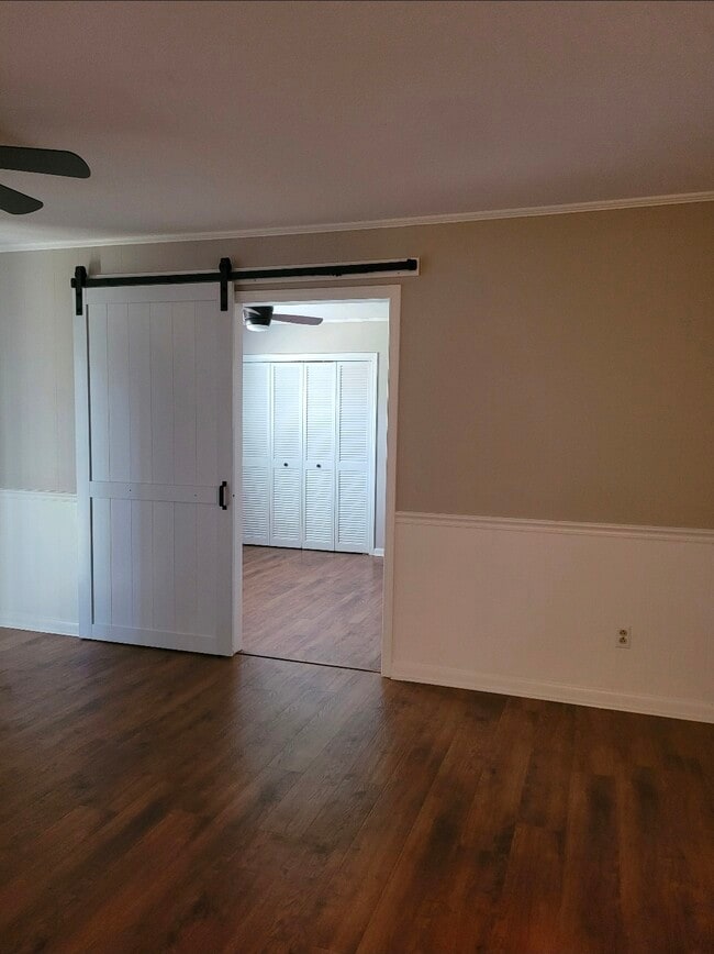 Foto del edificio - 714 Dandridge Dr