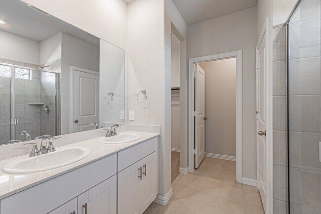 Foto del edificio - 801 Leavenworth Dr