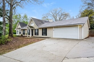 Building Photo - 110 Ashemoor Ct