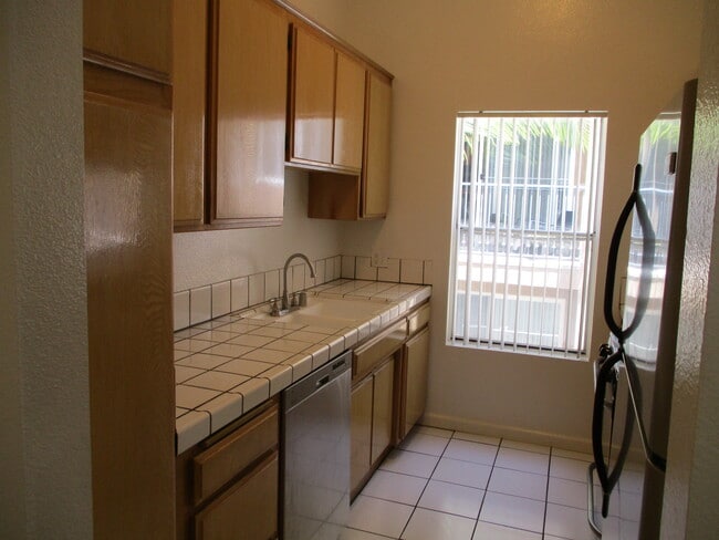 Building Photo - 3633 Jasmine Ave