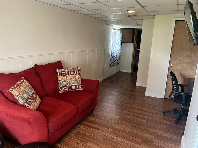 Living room. - 343 17th St