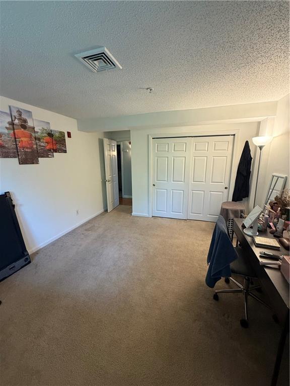 Building Photo - 25 Devereux Ave