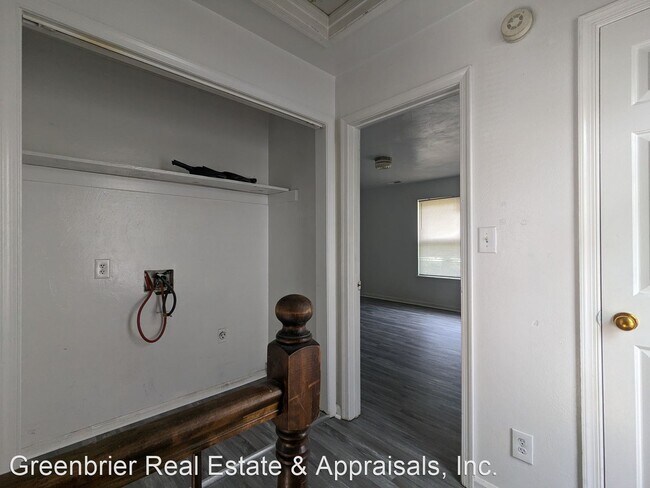 Building Photo - 2 br, 1.5 bath House - 1212 Transylvania Ave.