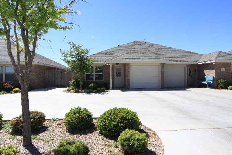 5203 Graceland Dr, Midland, TX 79703 Townhome Rentals in Midland TX