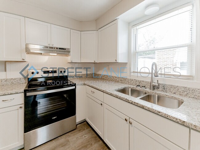 Building Photo - Charming 2 bedroom home in Ferguson!
