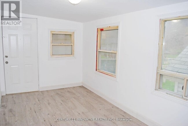 Building Photo - 42 St Dunstan Dr