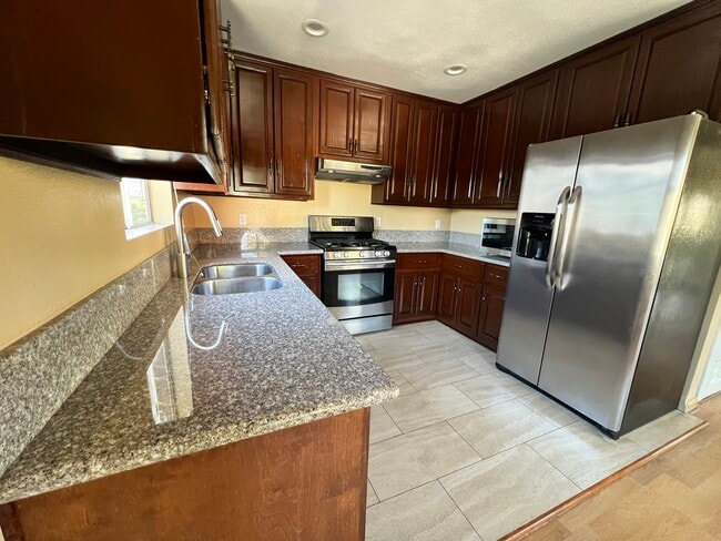 Building Photo - 5646 La Mirada Ave