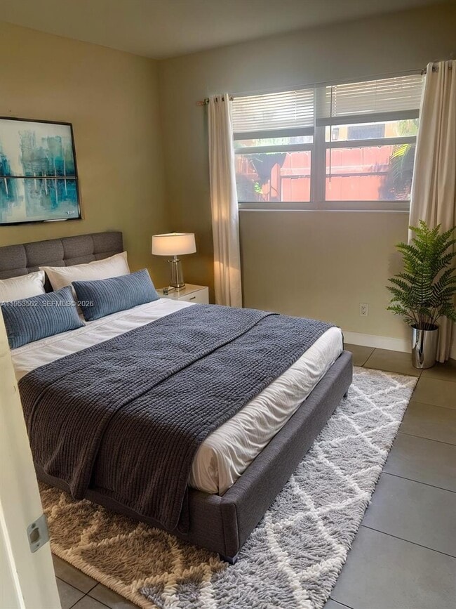 Foto del edificio - 1309 NE 16th Terrace