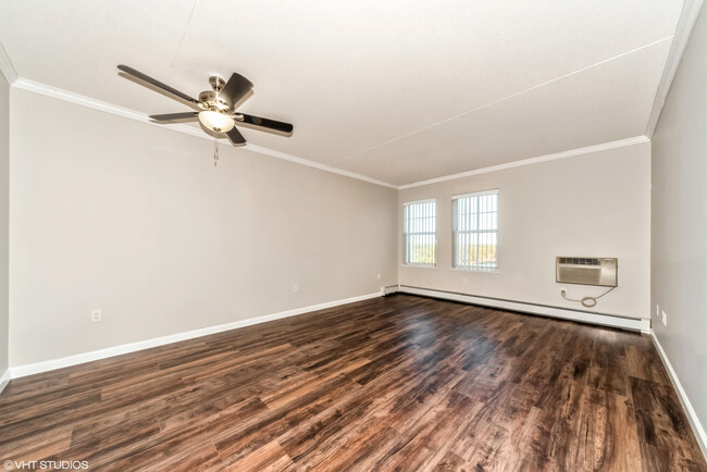 Interior Photo - Cloverleaf Apartments