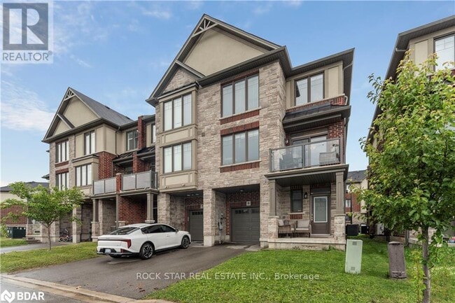 Building Photo - 9 Dodman Cres