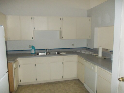 Foto del edificio - 8521 N Hyaleah Rd