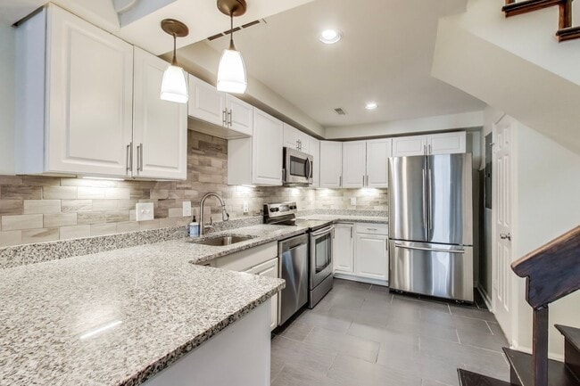 Foto del edificio - Peaceful 2BD/2BA - Two Level Condo in the Heart of Dupont Circle!
