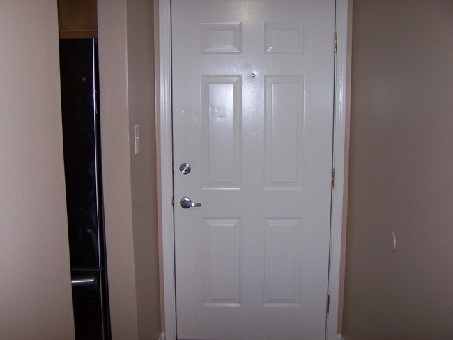 Building Photo - 1810 W Hatherleigh Ct