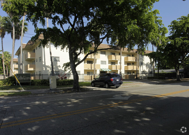 Foto del edificio - Holly House Apartments