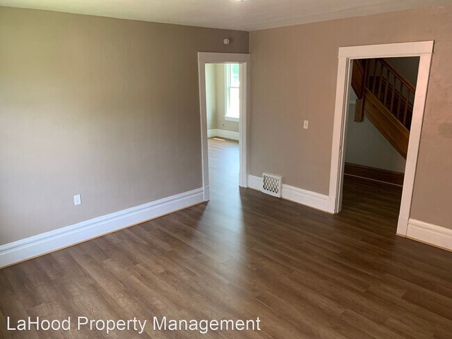 Building Photo - 4 br, 1 bath House - 1414 S Arago St. Leas...