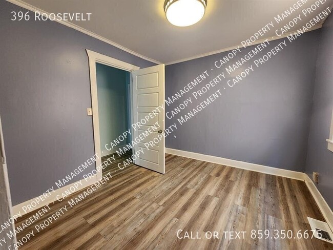 Building Photo - 396 Roosevelt Blvd