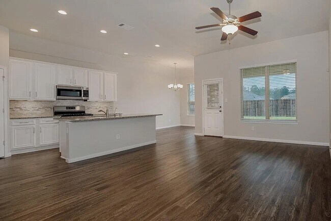 Foto del edificio - 14215 Irvine Rnch Trl