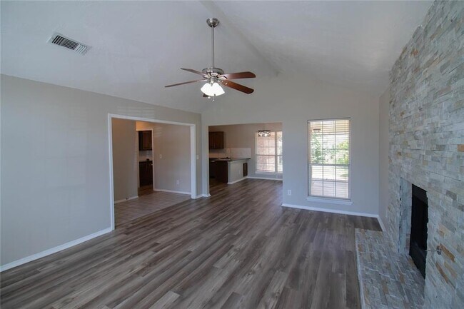 Foto del edificio - 525 NW 171st St