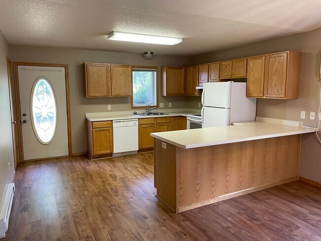 Foto del edificio - 5639 165th St E