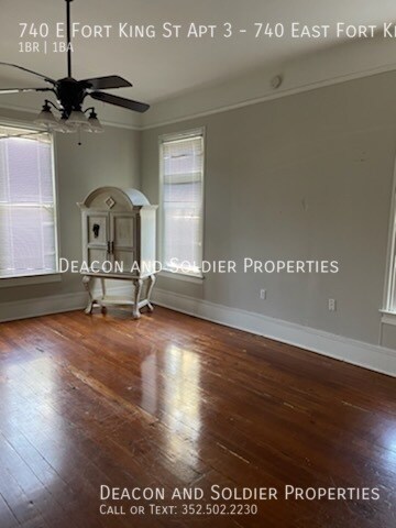 Foto del edificio - 740 E Fort King St