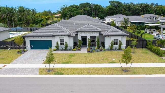 Foto del edificio - 19059 SW 133rd Ave