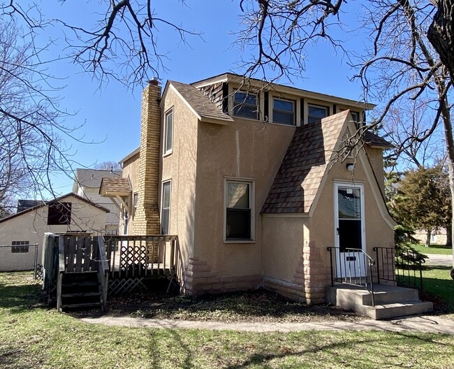 Foto del edificio - 2239 Branch Ave