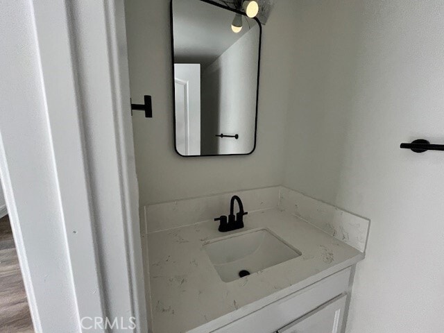 Building Photo - 1004 S Riverside Ave