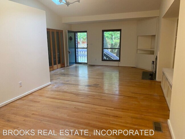 Building Photo - 3 br, 2 bath House - 116 Sharps Road