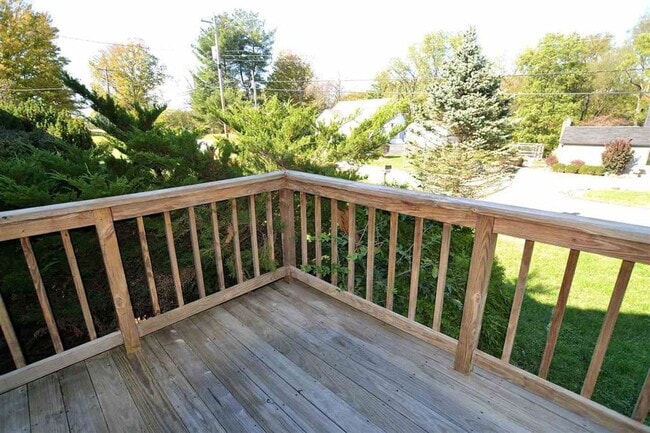 Building Photo - Incredible location! 4 BD/2 BA Home. Across from IU Golf Course and Baseball Field.