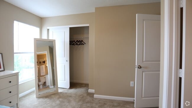 Second Bedroom - LC Gahanna