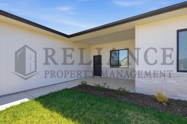 Foto del edificio - 619 Elmwood St