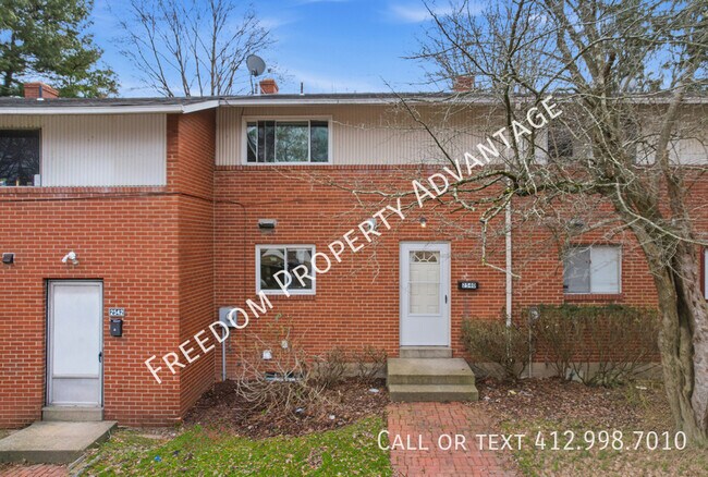 Foto del edificio - 2540 Park Hill Dr