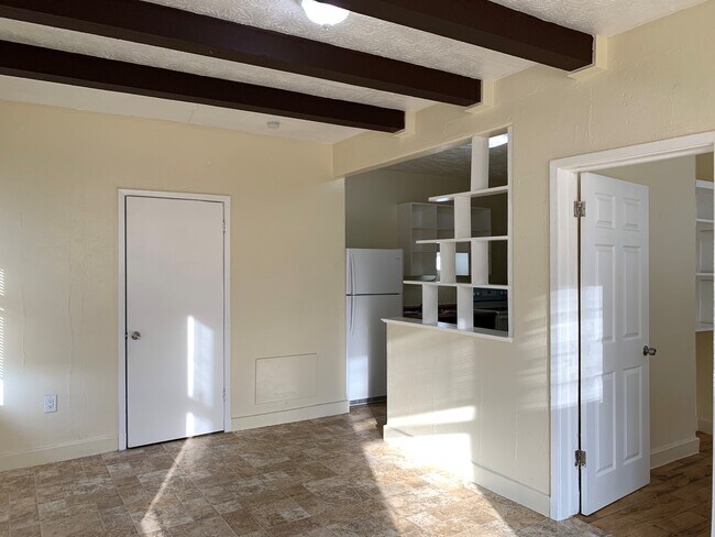 Foto del edificio - 1145 Barton St