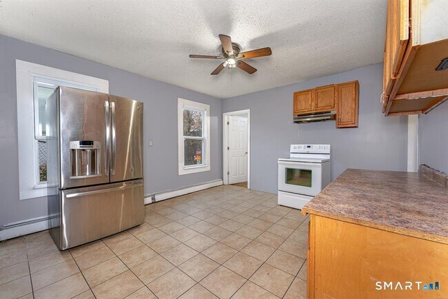 Foto del edificio - 146 Charles St