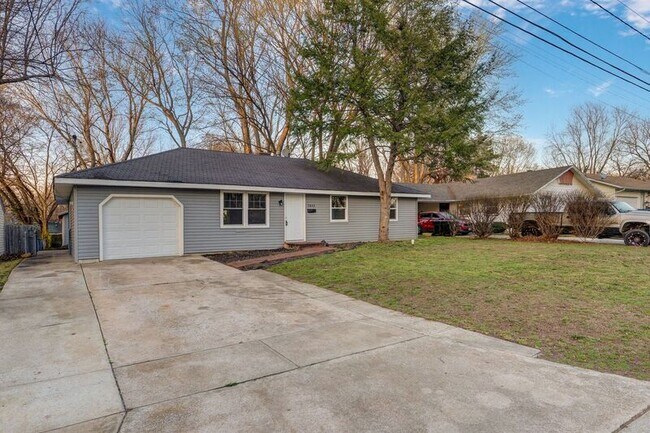 Foto del edificio - 2843 E Monroe Terrace