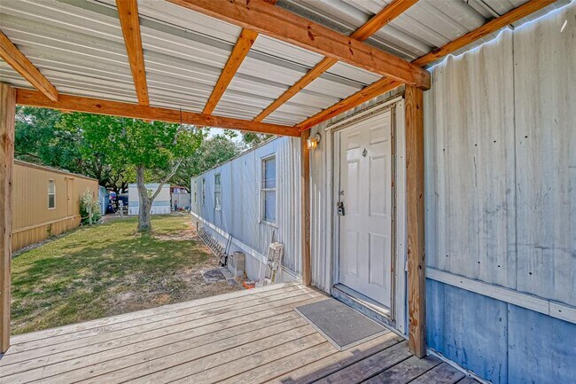 Building Photo - 321 Wheeler Dr