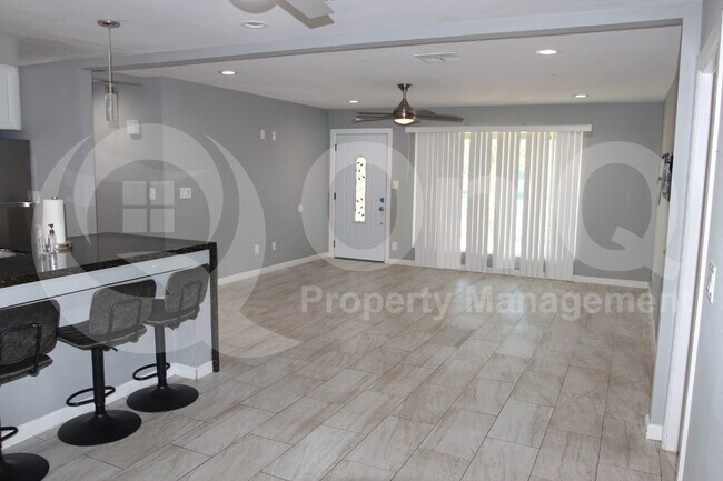 Foto del edificio - 2641 W Wethersfield Rd