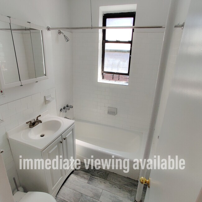 Building Photo - 235 Quentin Rd