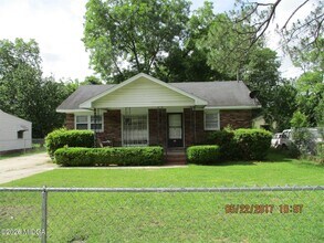 Building Photo - 1214 Schley St